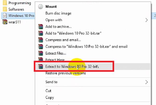 Nhấp vào mục Extract to Windows 10